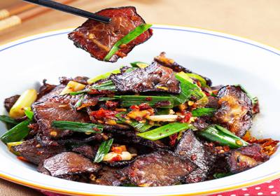 舌尖上的湘西密碼：十大土家苗寨風味，讓你體驗不一樣的煙火氣！